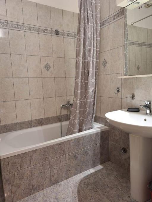 Family House Apartment Corfu  Ngoại thất bức ảnh